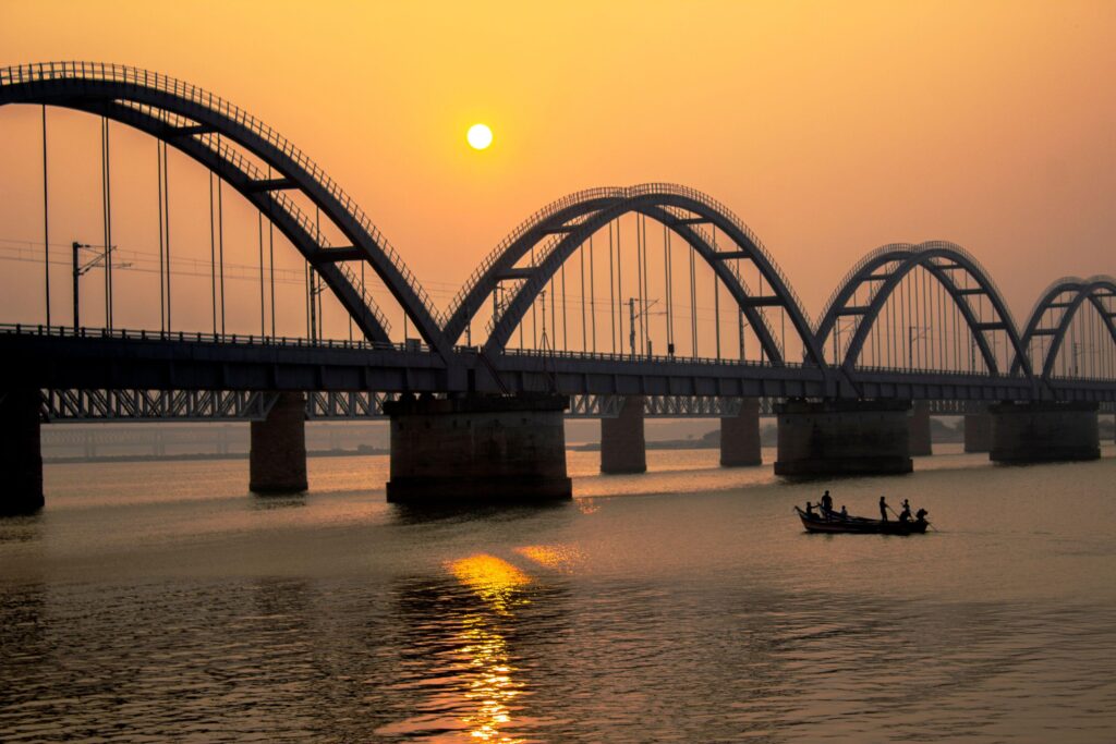 Rajahmundry Tourist Places | Best Places to Visit in Rajamahendravaram Rajahmundry Tourist Places - Godavari Arch Bridge