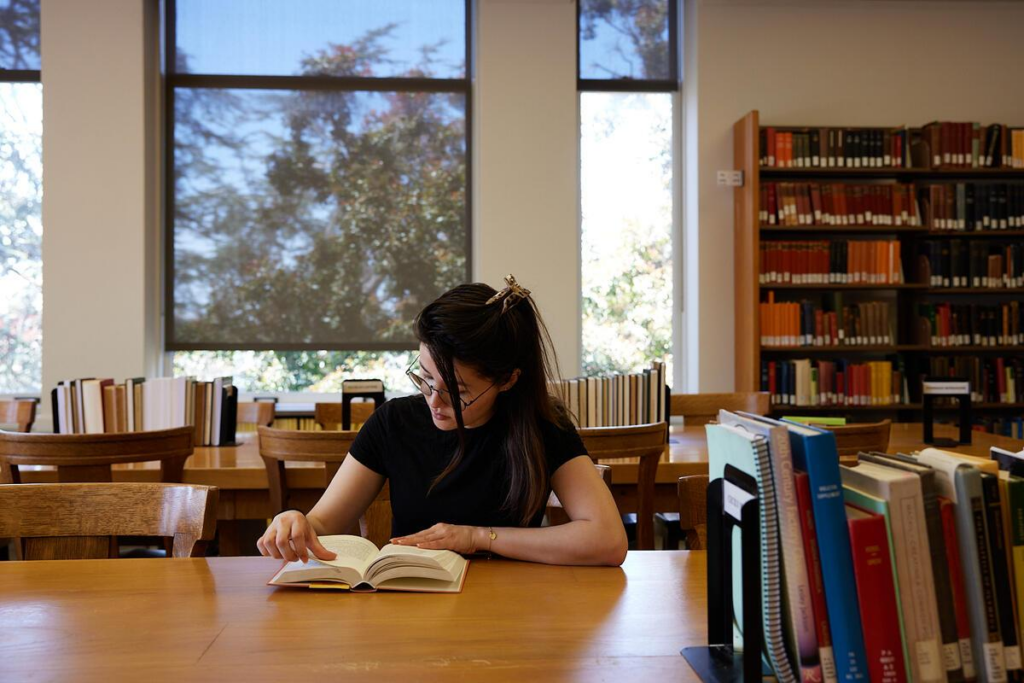 Benefits of Reading Books – Why Reading is One of the Best Habits You Can Develop image